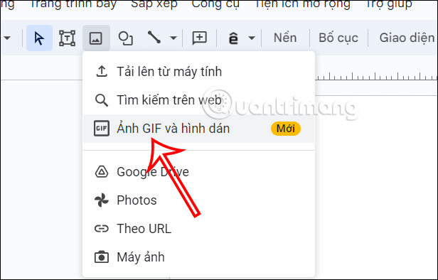 Chọn chèn ảnh gif và sticker Google Slides