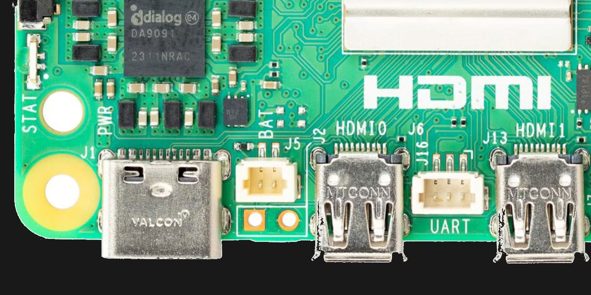 Pin RTC mới và đầu nối UART trên Raspberry Pi 5