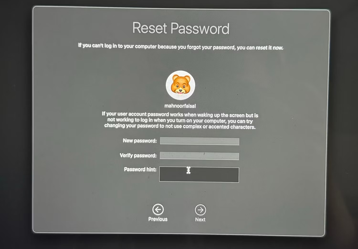 Màn hình khôi phục macOS yêu cầu nhập mật khẩu mới hai lần
