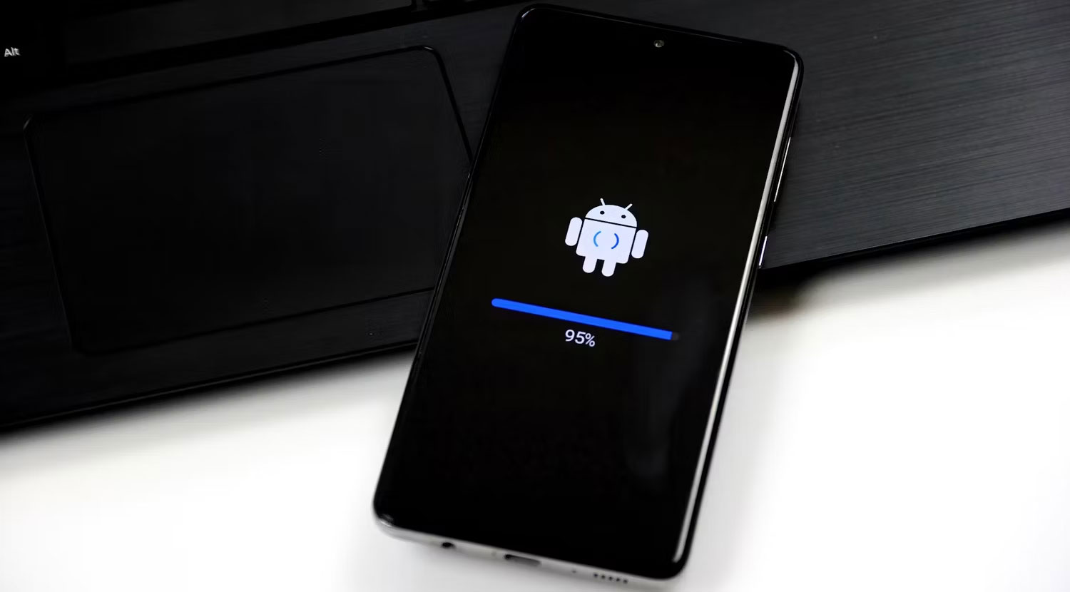 Cập nhật hệ điều hành Android trên điện thoại Samsung