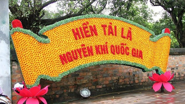 Tác giả Thân Nhân Trung - Cuộc đời và sự nghiệp (ảnh 1)