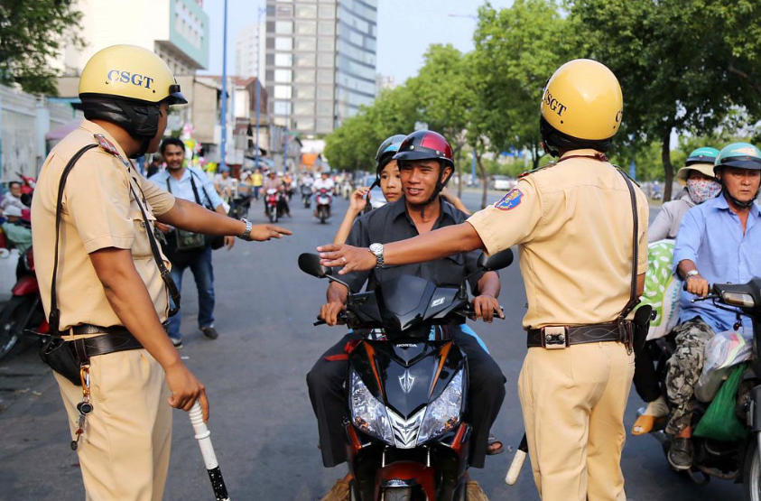 TOP 10 Đoạn văn Write a paragraph about the traffic problems in your town/ city (siêu hay) (ảnh 1)