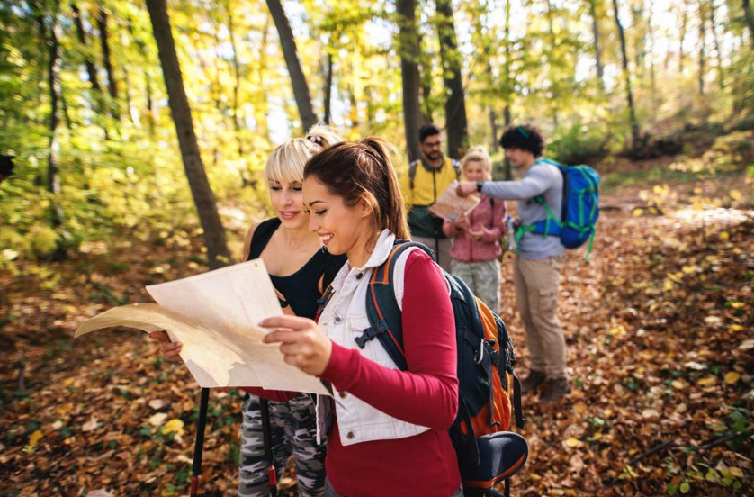 TOP 10 Đoạn văn Write a letter to request information about the tour guide training courses (siêu hay) (ảnh 1)